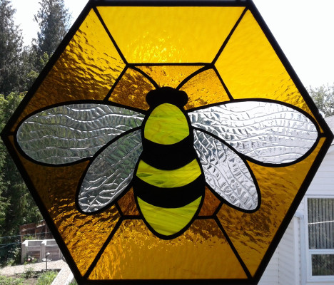 Hexagonal Bee - 2023
